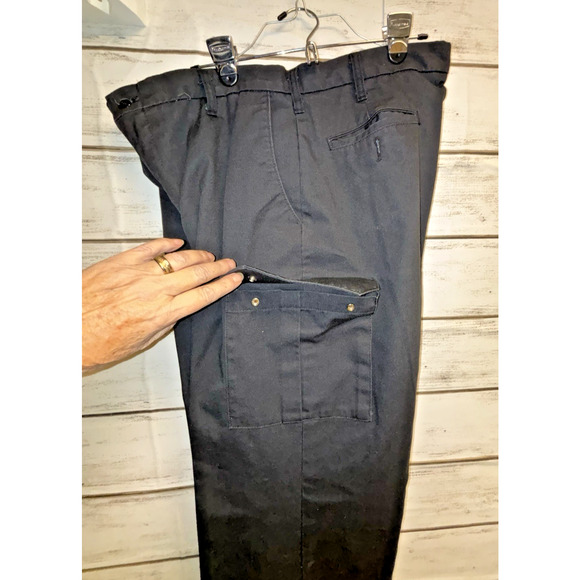 SofTwill By Unifirst Cargo Work Pants Black 38 x 34 Side Pockets and Slash Waist - Picture 3 of 13